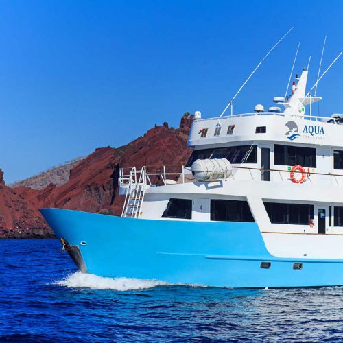 Außenansicht Galapagos Tauchyacht Aqua
